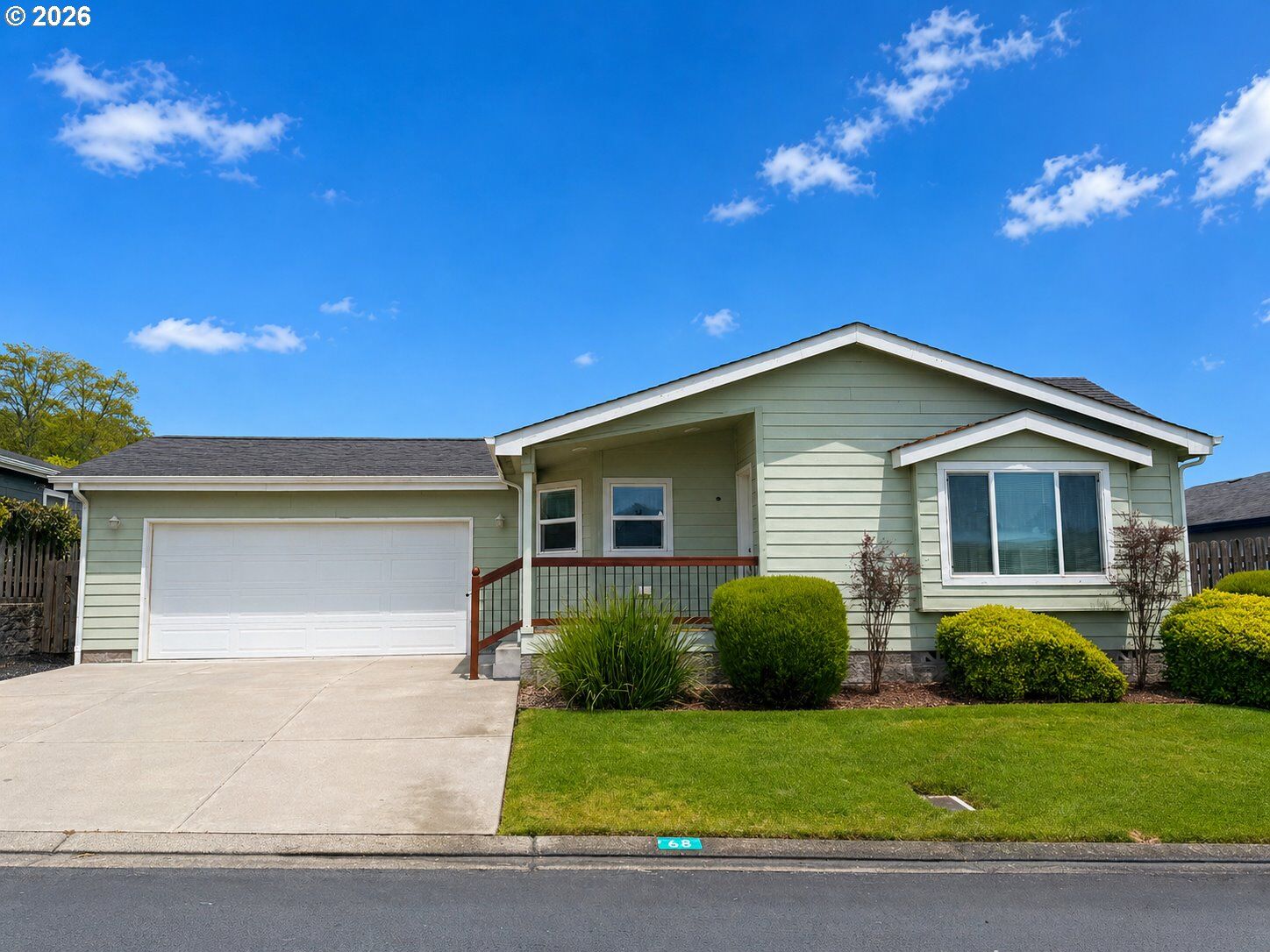 Property Photo:  98126 W Benham Ln 68  OR 97415 