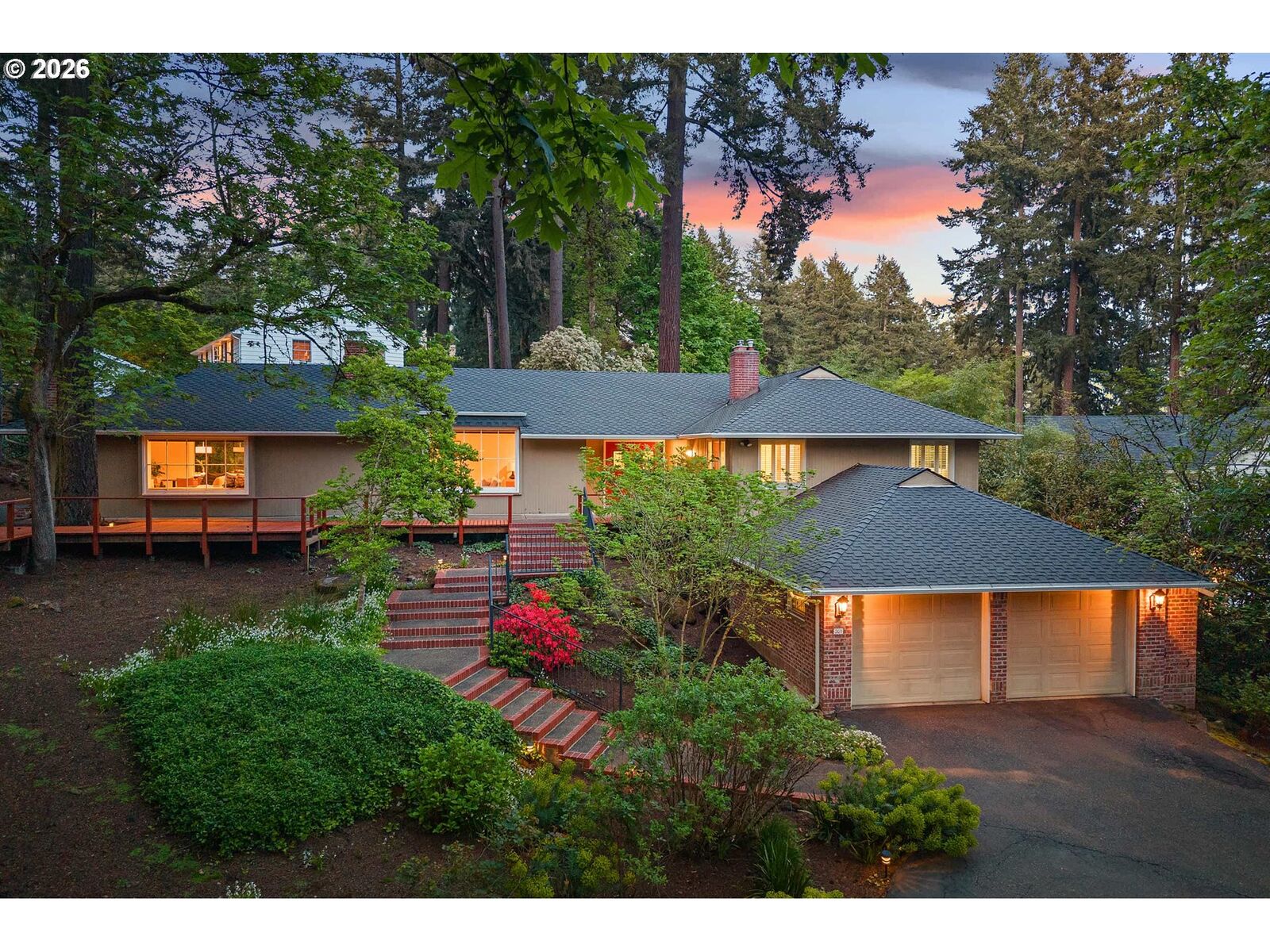 Property Photo:  361 Berwick Rd  OR 97034 