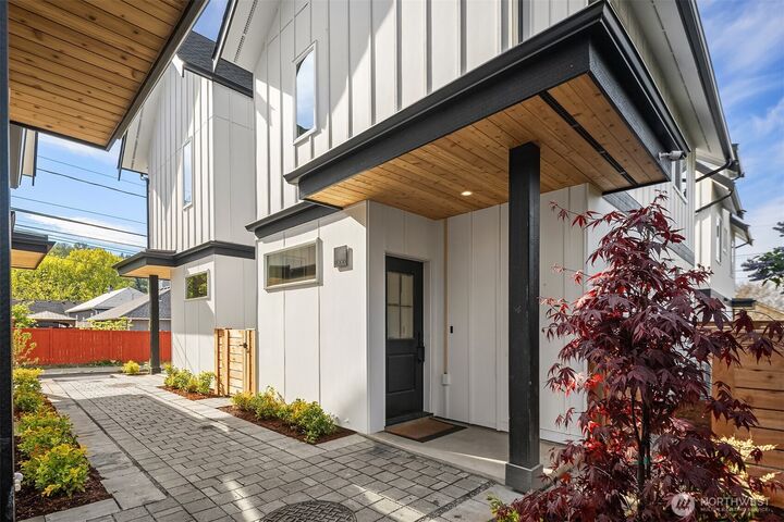 Property Photo:  9006  5th Avenue S  WA 98108 
