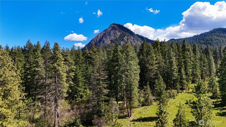 Property Photo: 325 Graham Road WA 98922