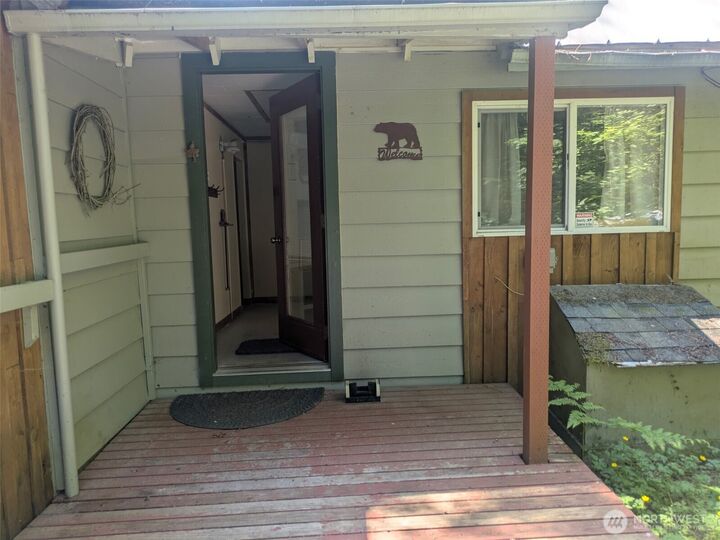 Property Photo:  63883  Cascade Park 1D71  WA 98267 
