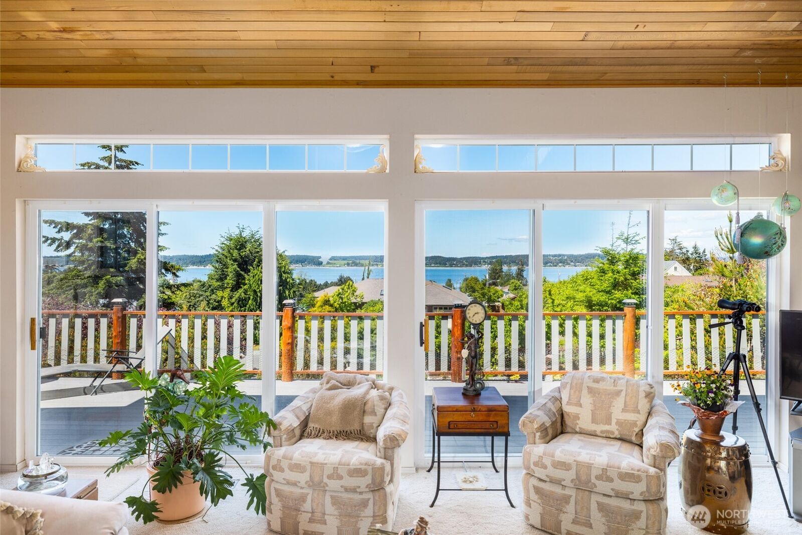Property Photo:  615 NE 4th Street  WA 98239 