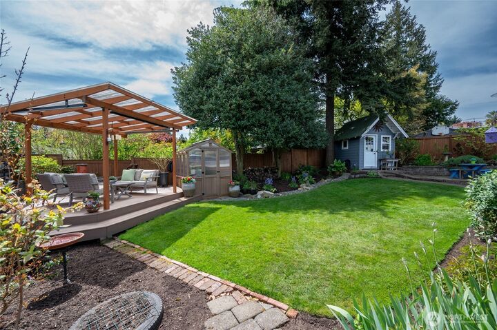 Property Photo:  4061 W Ruffner Street  WA 98199 