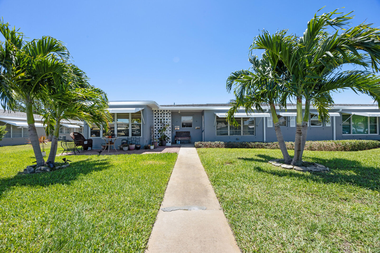Property Photo:  150 South Boulevard B  FL 33435 