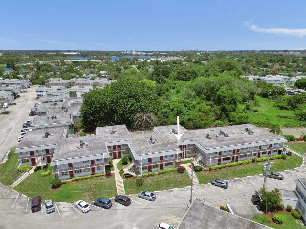 Property Photo:  3120 Cynthia Lane 207  FL 33461 