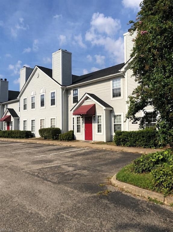 Property Photo:  351 Fort Worth Ave 101  VA 23505 