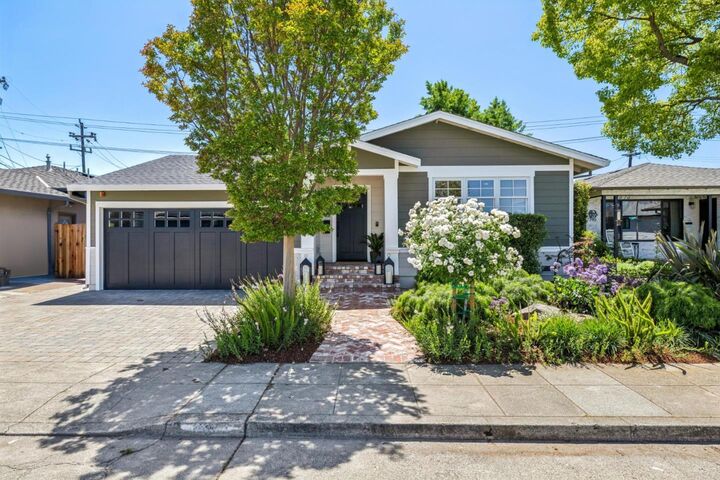 Property Photo:  806 Fiesta Drive  CA 94403 