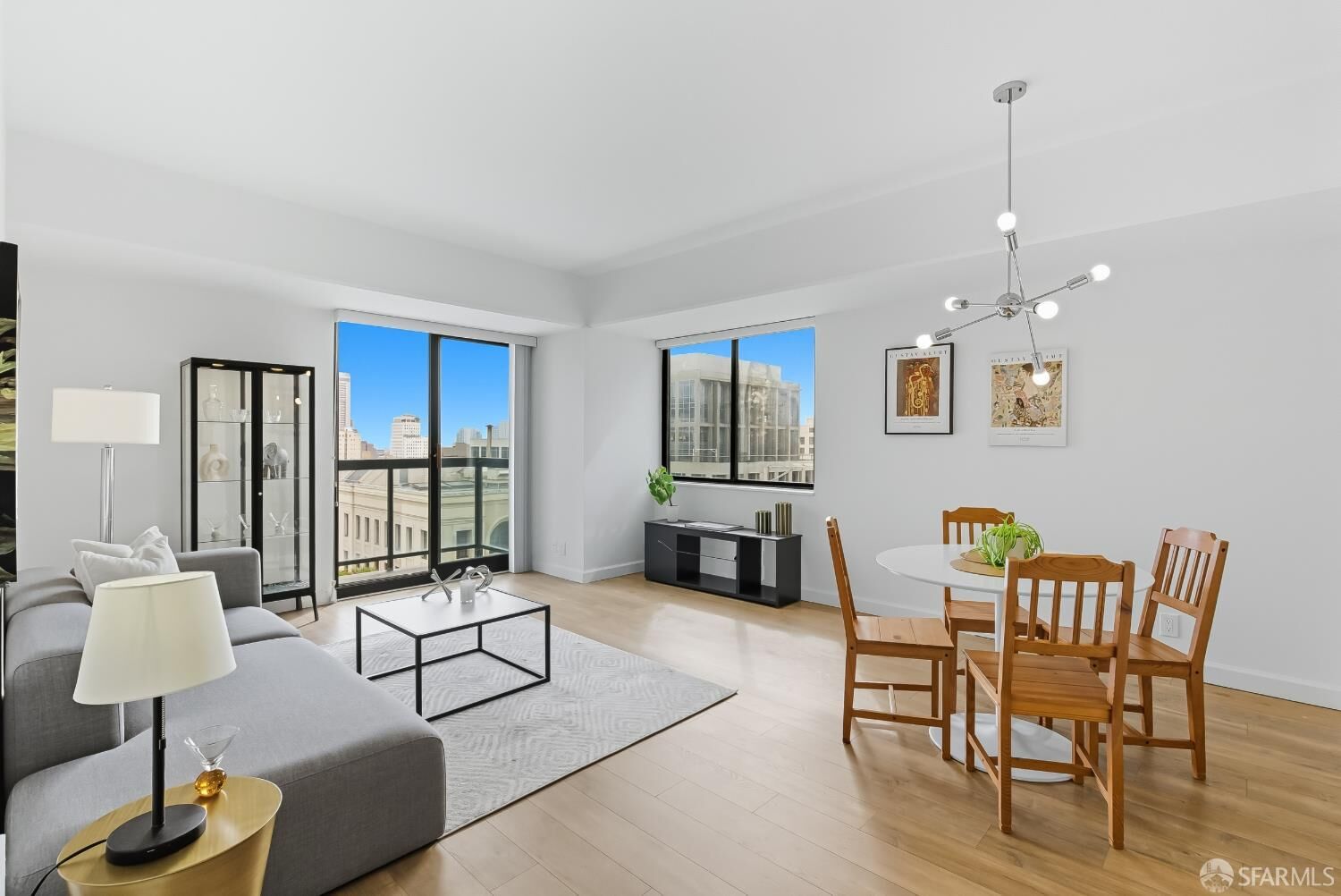 Property Photo:  1 Daniel Burnham Court 303  CA 94109 