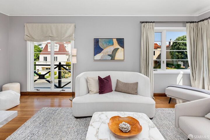 Property Photo:  151 Ulloa Street  CA 94127 