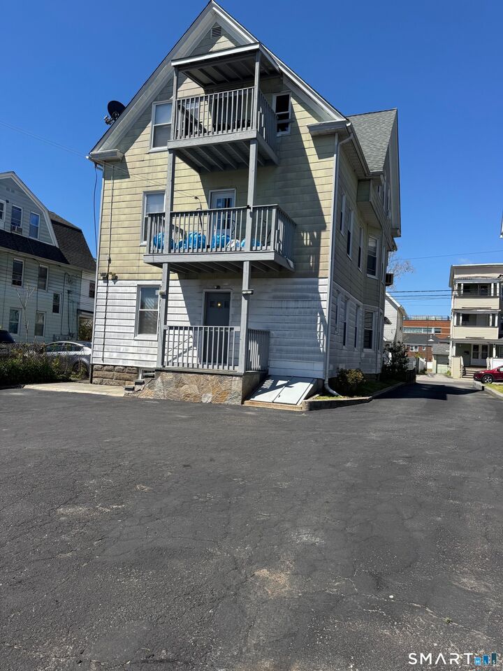 Property Photo:  885 Grand Street  CT 06604 