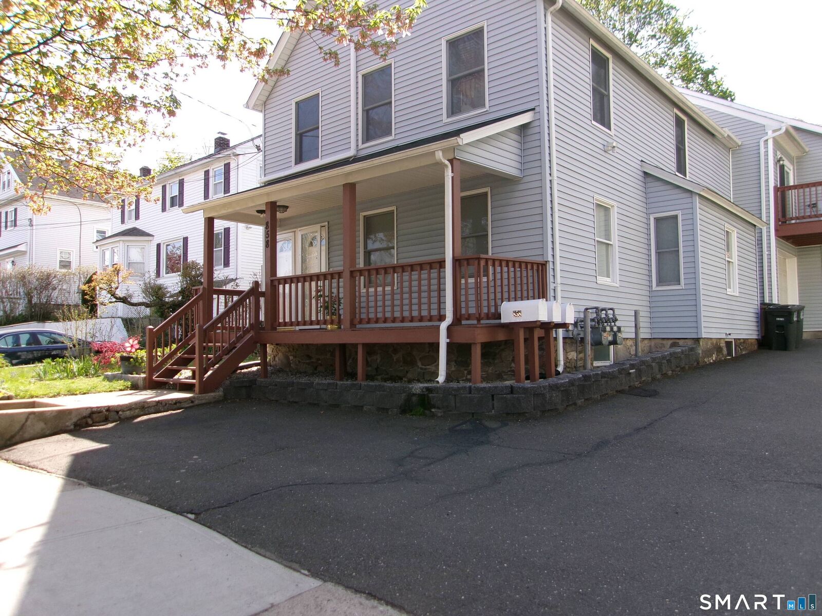 Property Photo:  858 Hope Street 1  CT 06907 