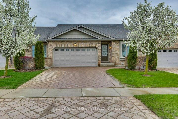 2090 Denview Avenue — photo 1