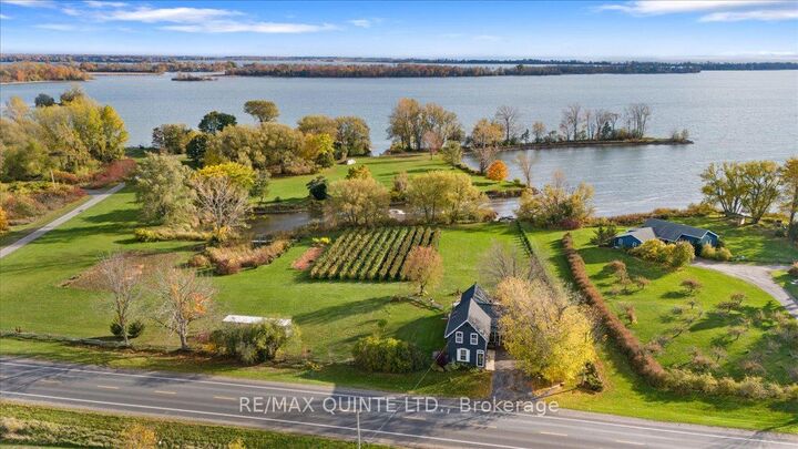 15775 Loyalist Parkway — photo 1
