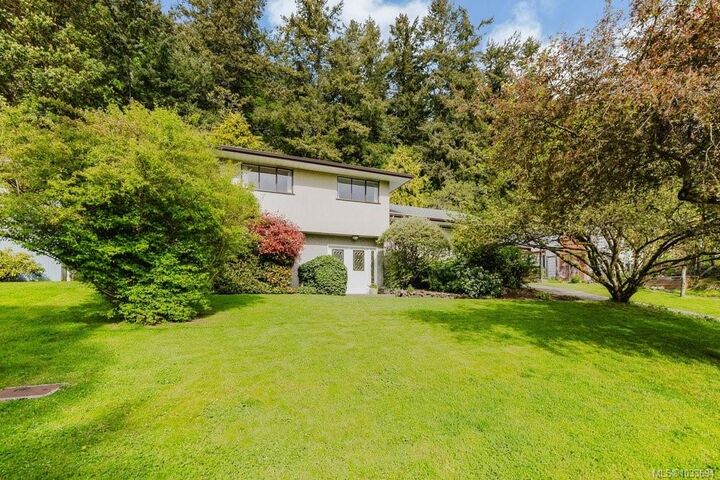 Property Photo:  4312 Parkside Cres  BC V8N 2C3 