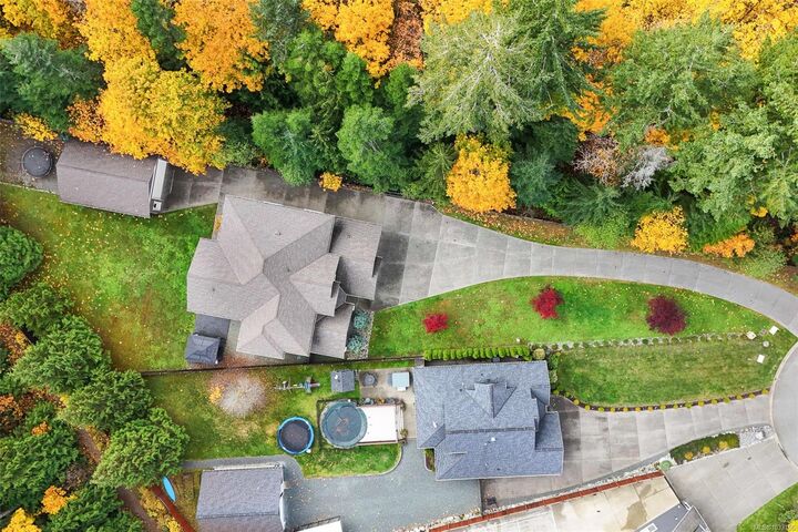 Property Photo: 3454 Waterfern Dr BC V9Y 0A4