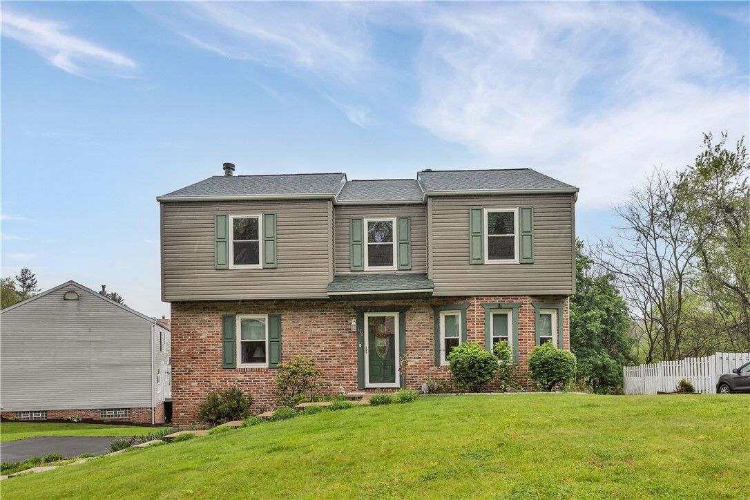 Property Photo:  156 Dinwiddie Dr  PA 15068 