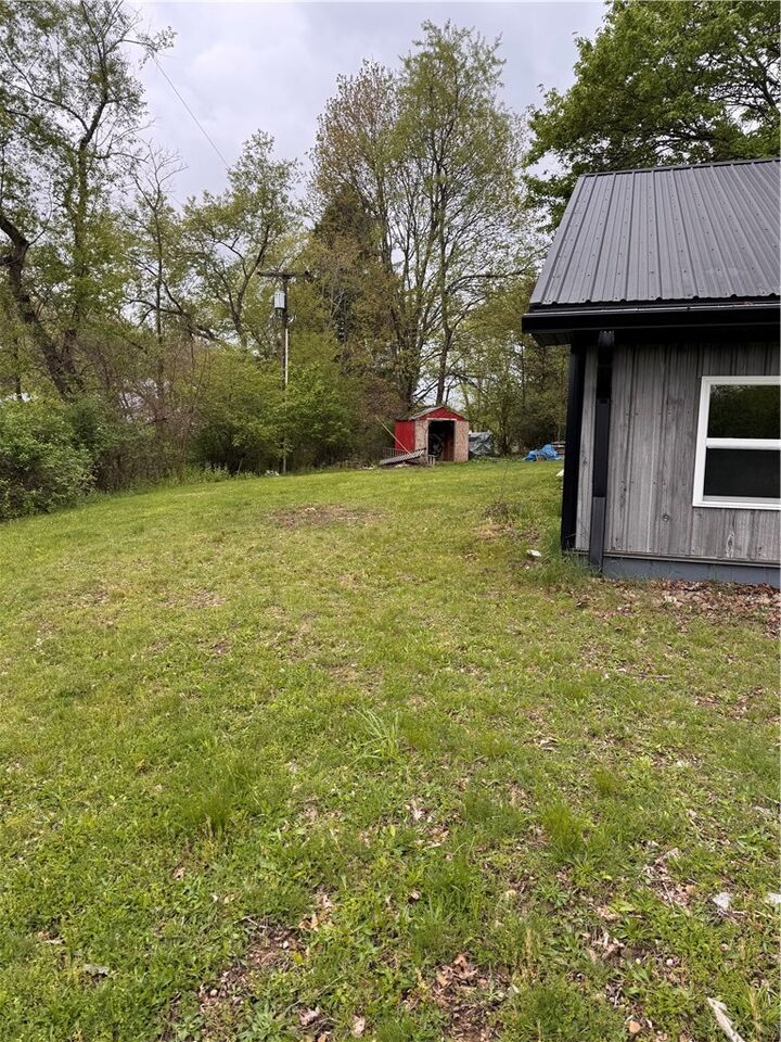 Property Photo:  11 Old Saxonburg Blvd  PA 15084 