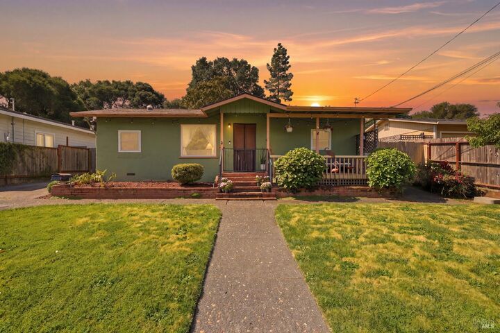 Property Photo:  719 Cherry Street  CA 94945 