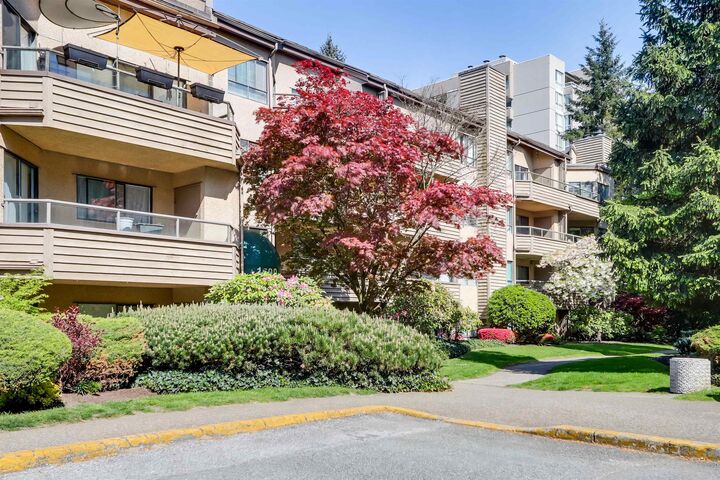 Property Photo:  1690 Augusta Avenue 303  BC V5A 2V6 