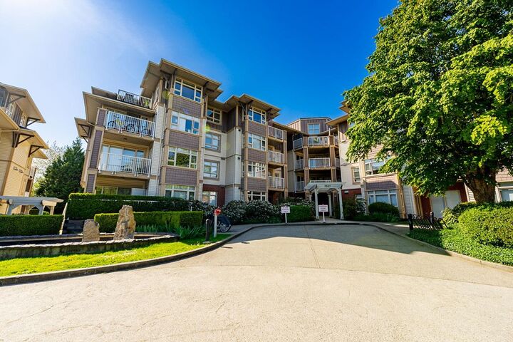 7337 Macpherson Avenue 310 — photo 1