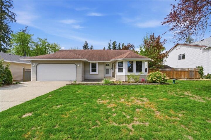 Property Photo: 11911 238B Street BC V4R 1W3