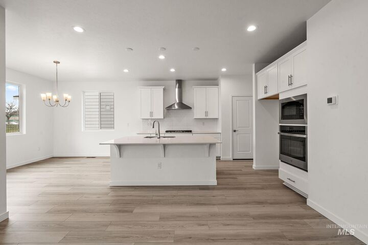 Property Photo:  10561 W Trailheights St  ID 83669 