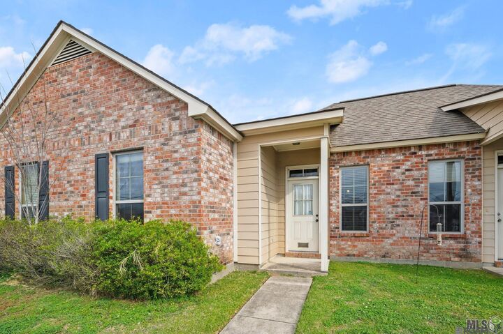 Property Photo:  13330 Prath Dr  LA 70817 