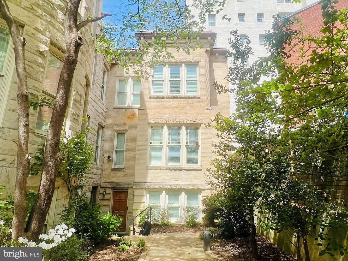 Property Photo:  2107 S Street NW A  DC 20008 