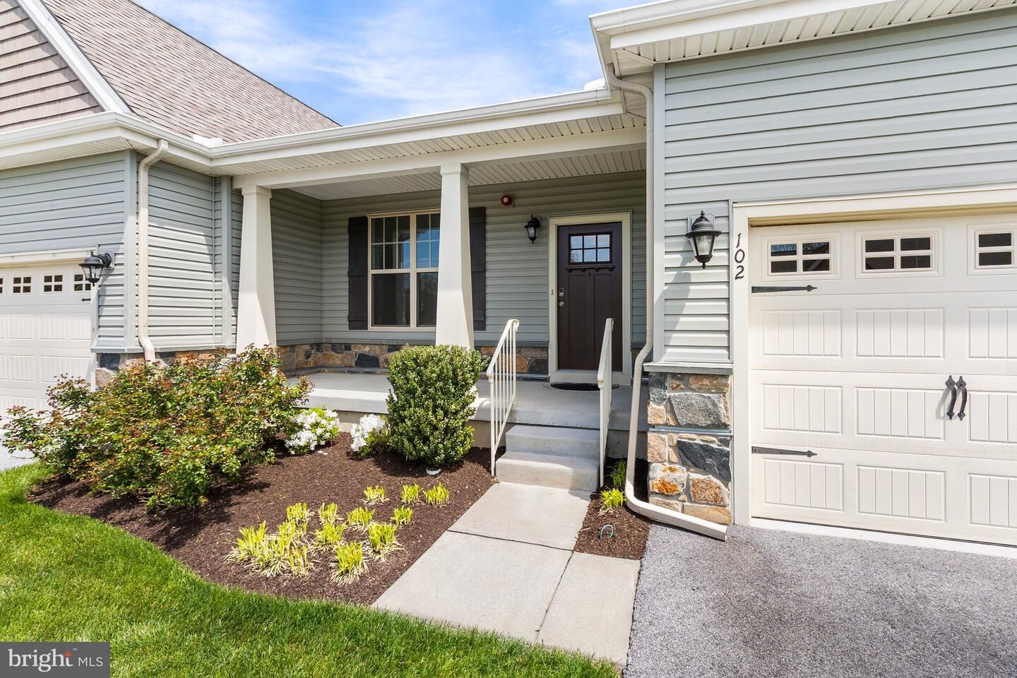 Property Photo:  102 Harlow Point Court  PA 19350 