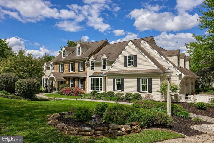 Property Photo:  94 Leaman Road  PA 17603 
