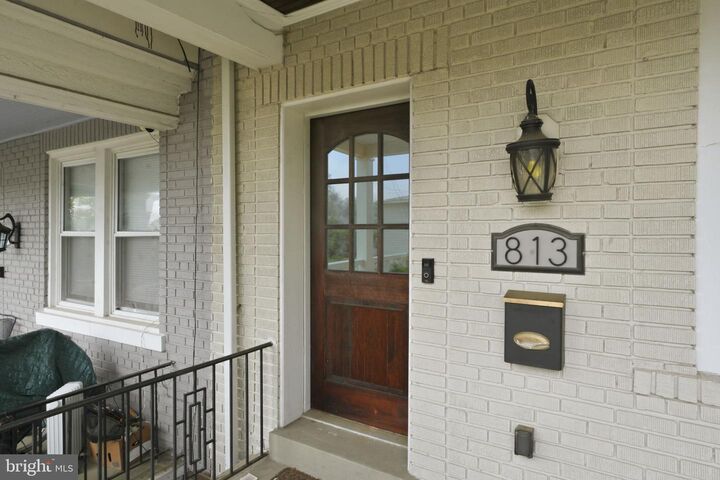 Property Photo:  813 Delafield Place NW  DC 20011 