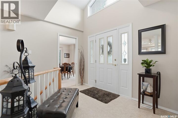 Property Photo:  911 Chotem Crescent  SK S7N 4N3 