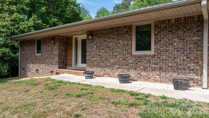 Property Photo:  4586 Charlotte Street  NC 28613 
