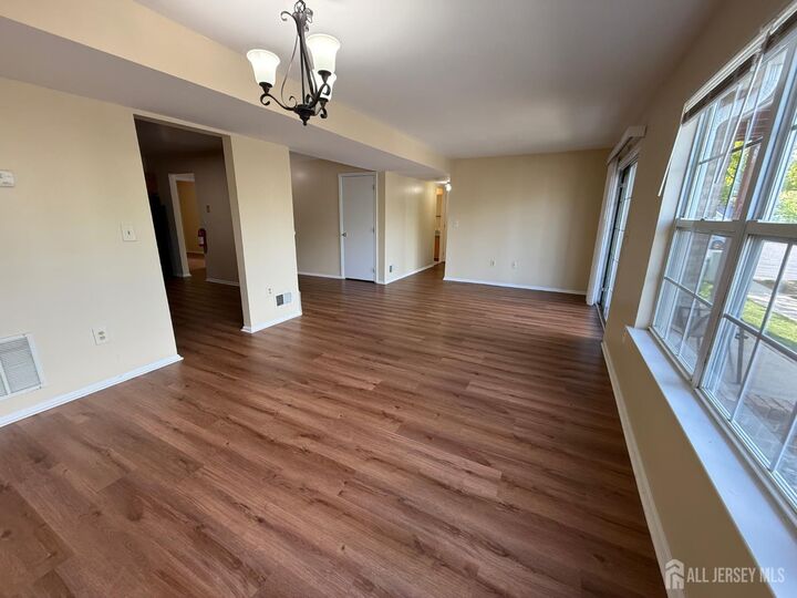 Property Photo: 1102 Stony Brook Way NJ 08902