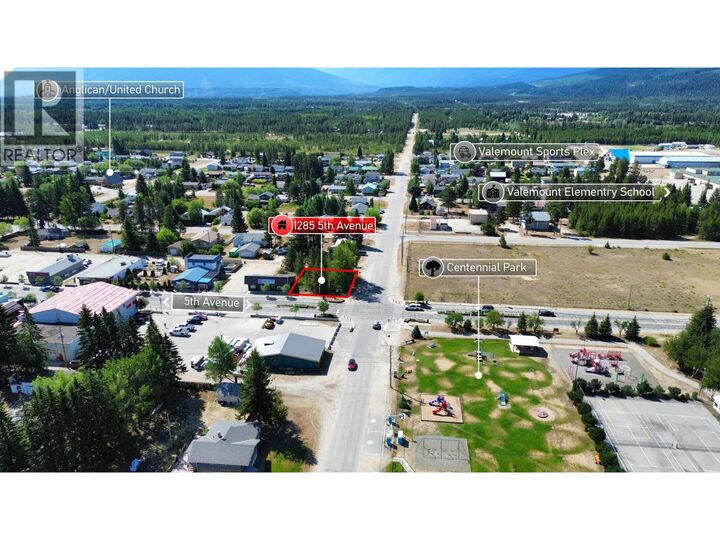 Property Photo:  1285 5th Avenue  BC V0E 2Z0 