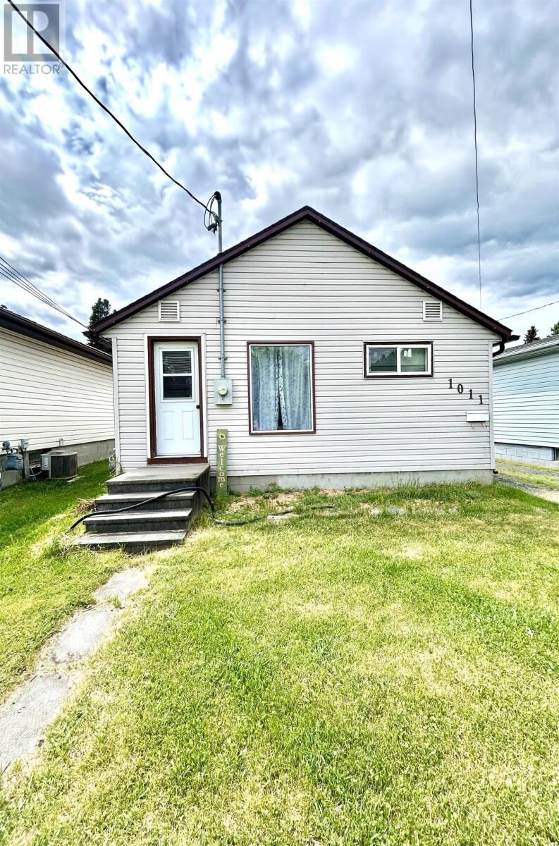 Property Photo:  1011 Portage Avenue N  ON P9A 2B1 