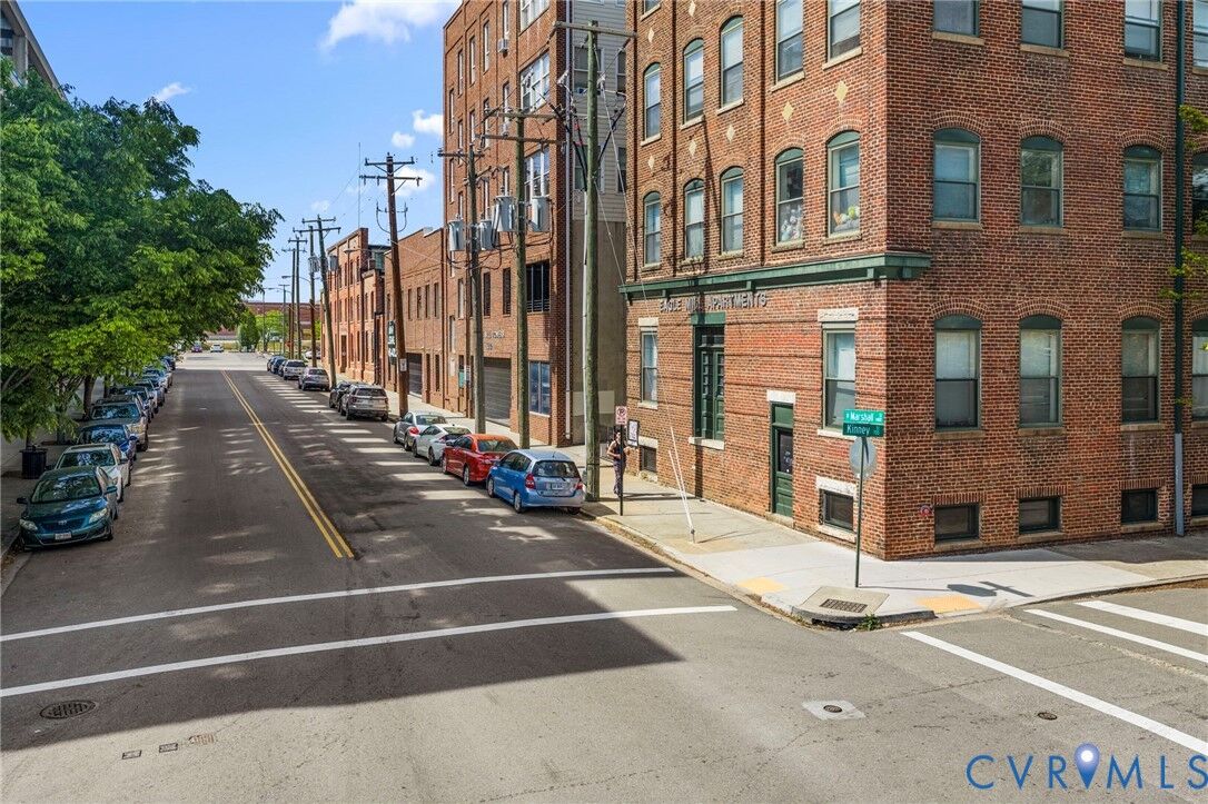 Property Photo:  1414 W Marshall Street U301  VA 23220 