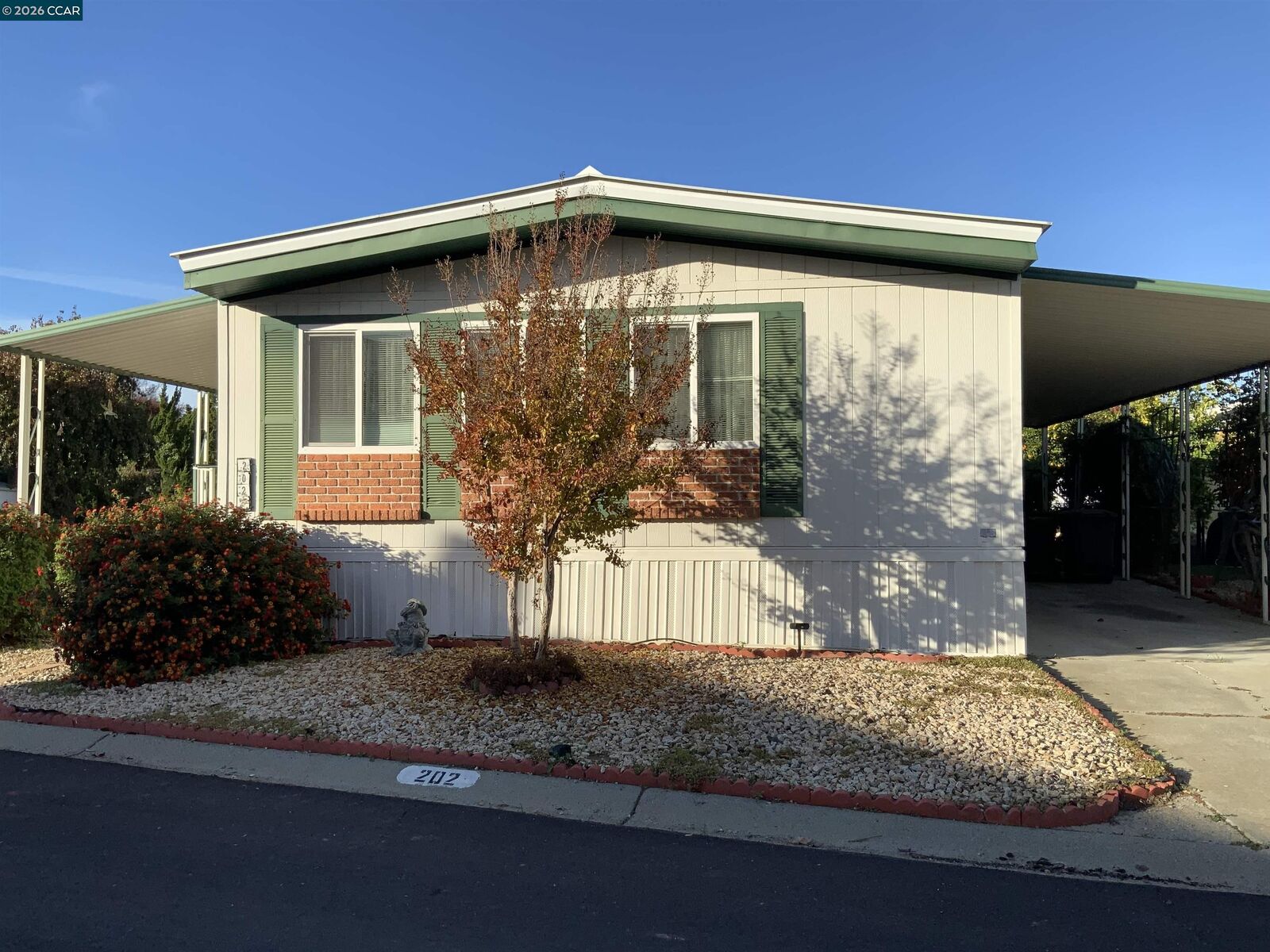 Property Photo: 202 Queens Way CA 94565
