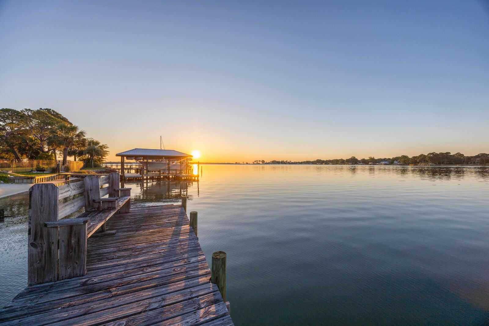 Property Photo:  239 Beachview Drive  FL 32547 