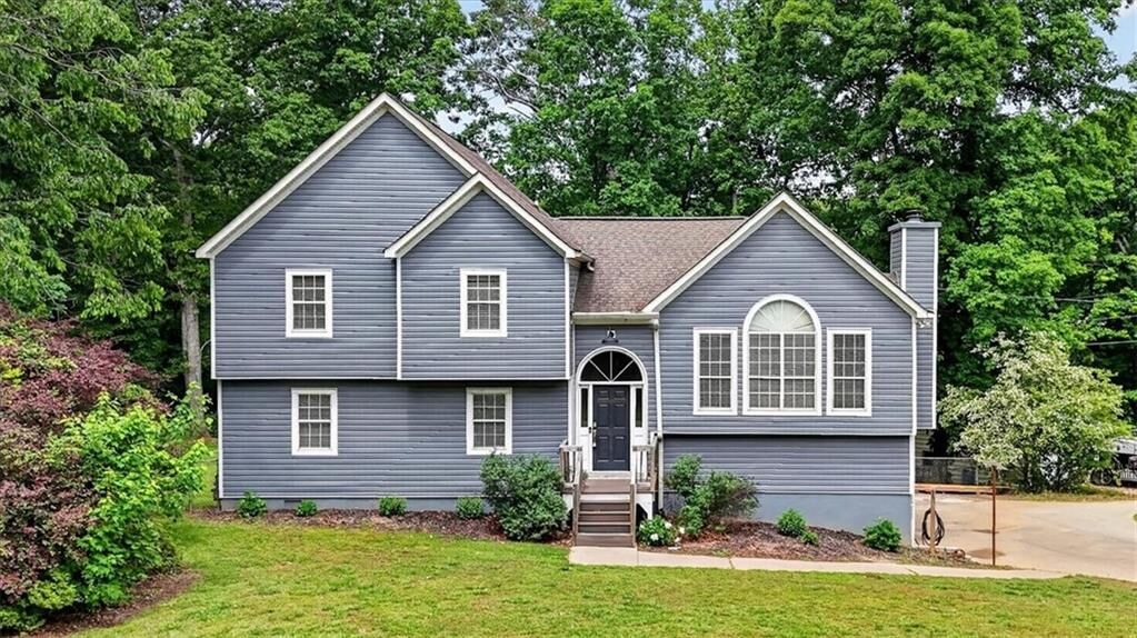 Property Photo:  980 Woodvalley Drive  GA 30115 