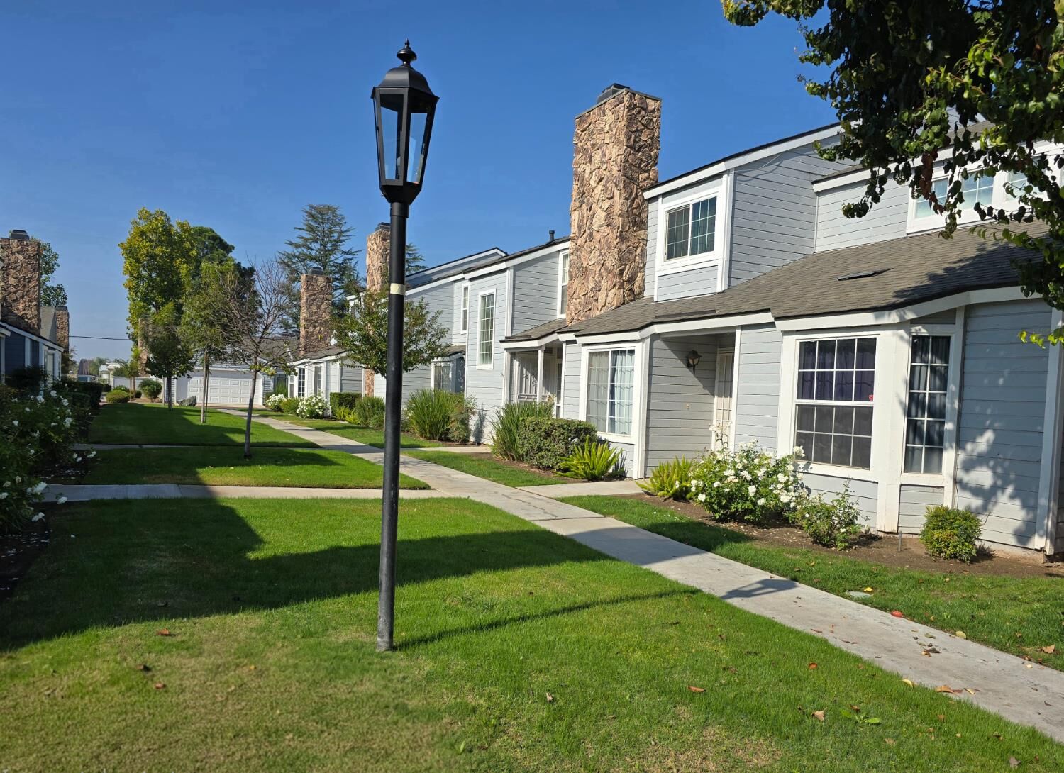 Property Photo:  1416 Plymouth Rock Way  CA 93612 