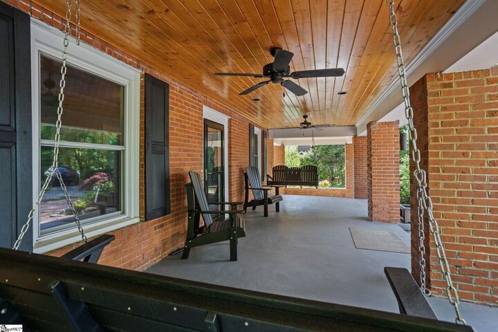 Property Photo:  504 Spartanburg Road  SC 29365 