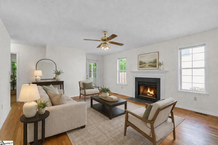 Property Photo: 1028 Summit Drive SC 29609