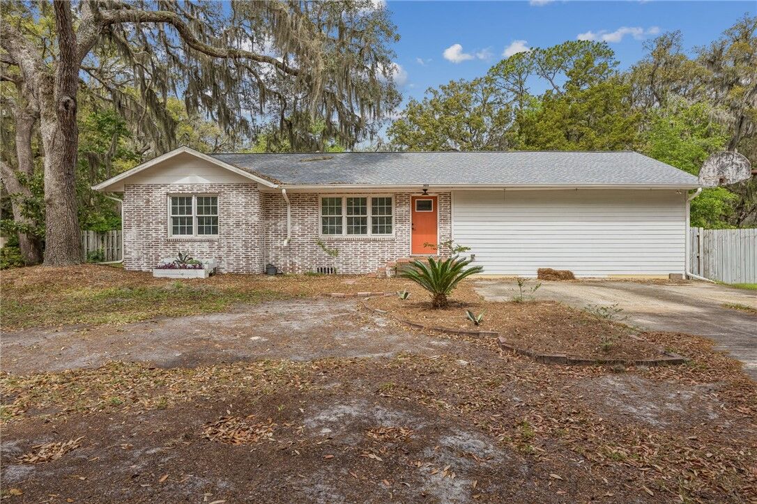 Property Photo:  303 Mahan Street  GA 31558 