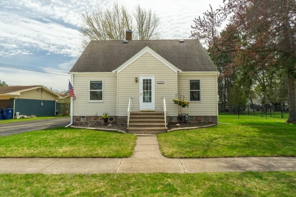 Property Photo:  1211 3rd Ave  WI 54409 