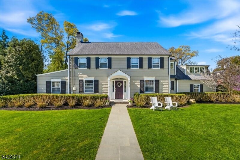 Property Photo:  1061 Wychwood Rd  NJ 07090 