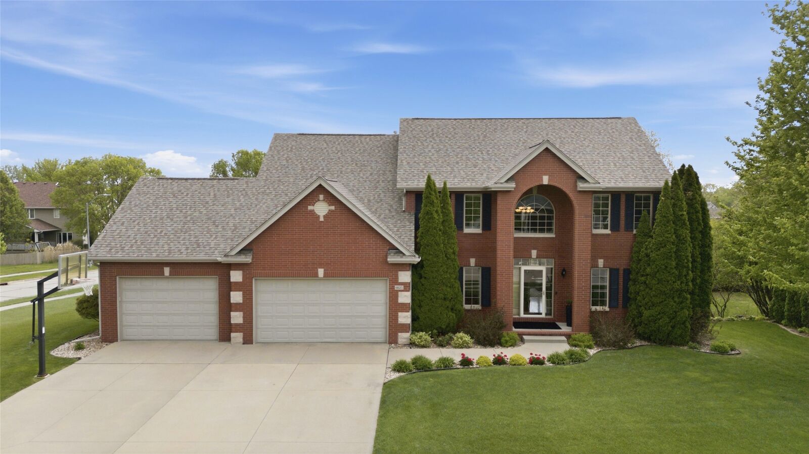 Property Photo:  6625 Peckham Street  IA 50131 
