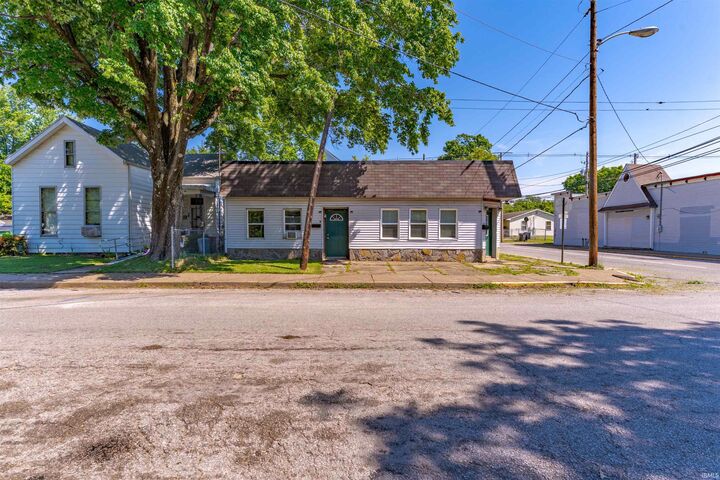 Property Photo:  332 Madison Avenue  IN 47713 