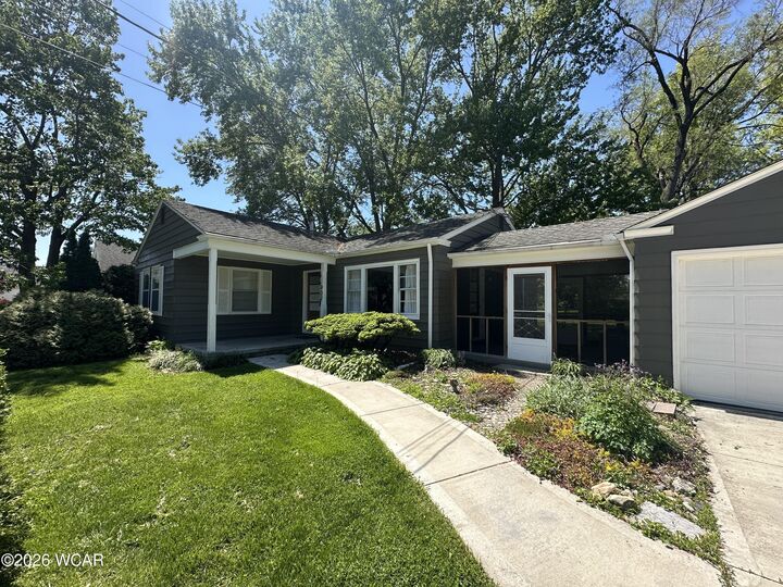 Property Photo:  937 Fairview Avenue  OH 43402 
