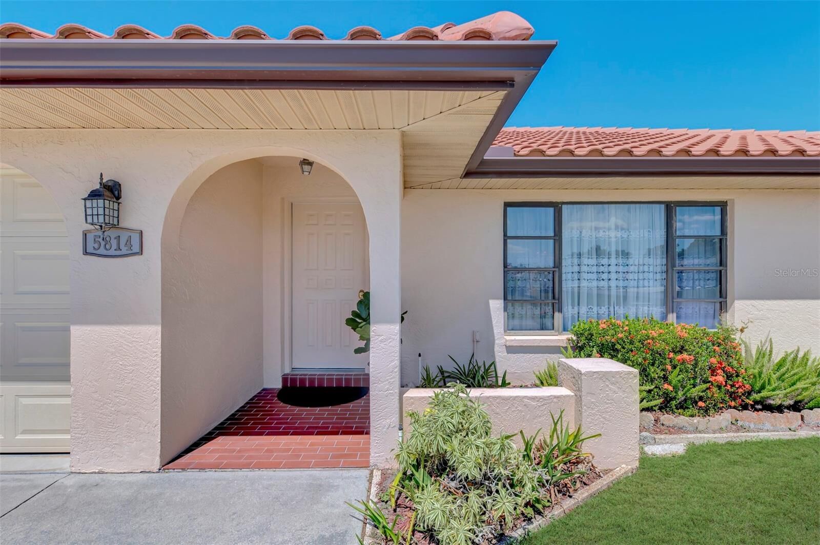 Property Photo: 5814 Jackson Lane FL 34293